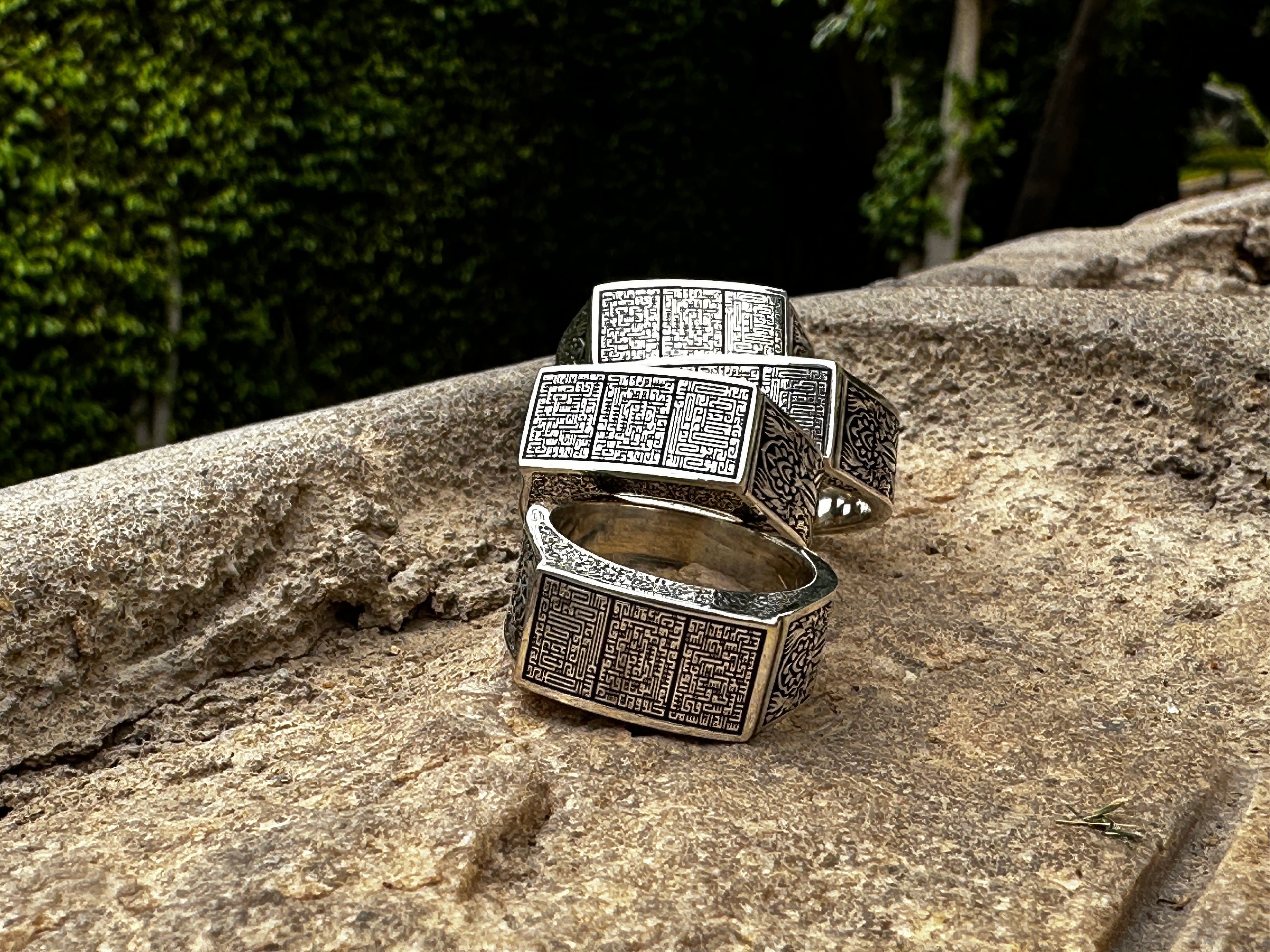 Taḥṣīn Ring