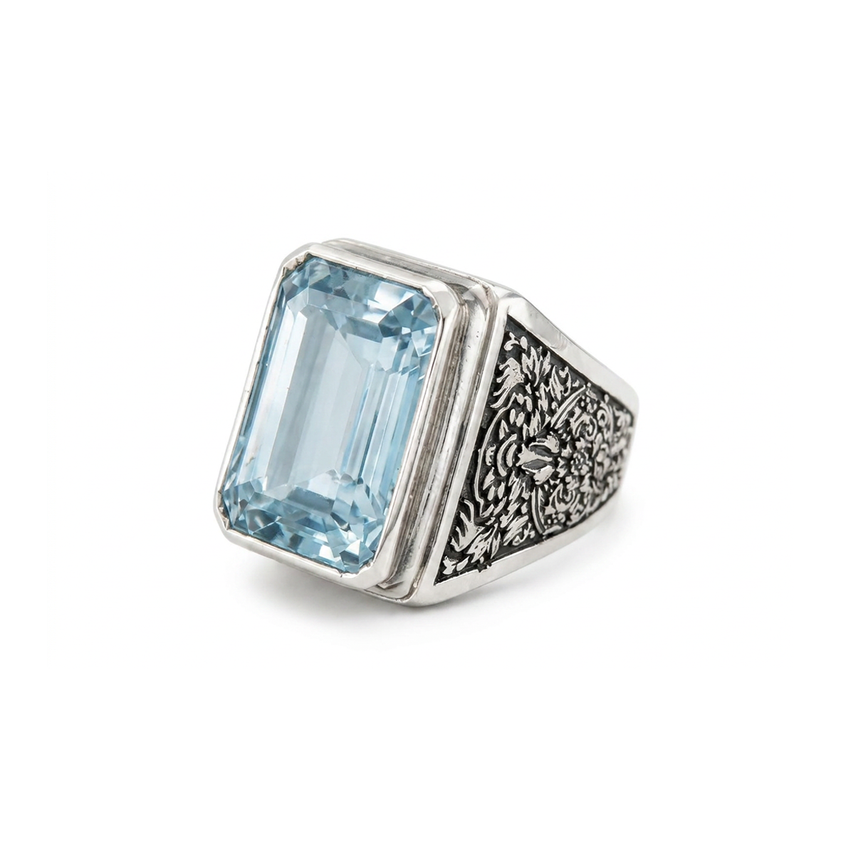 Aquamarine stone Ring